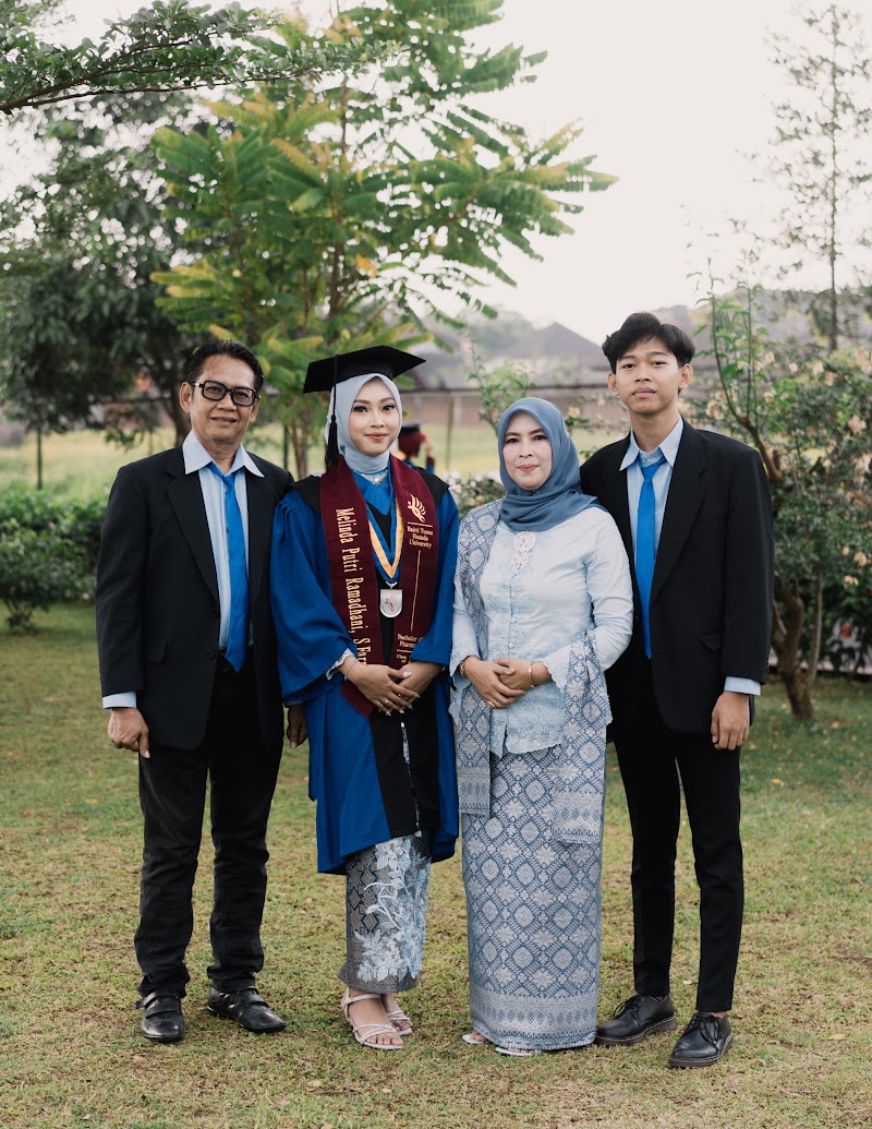 BEST CURATION foto 2, Graduation Tasikmalaya